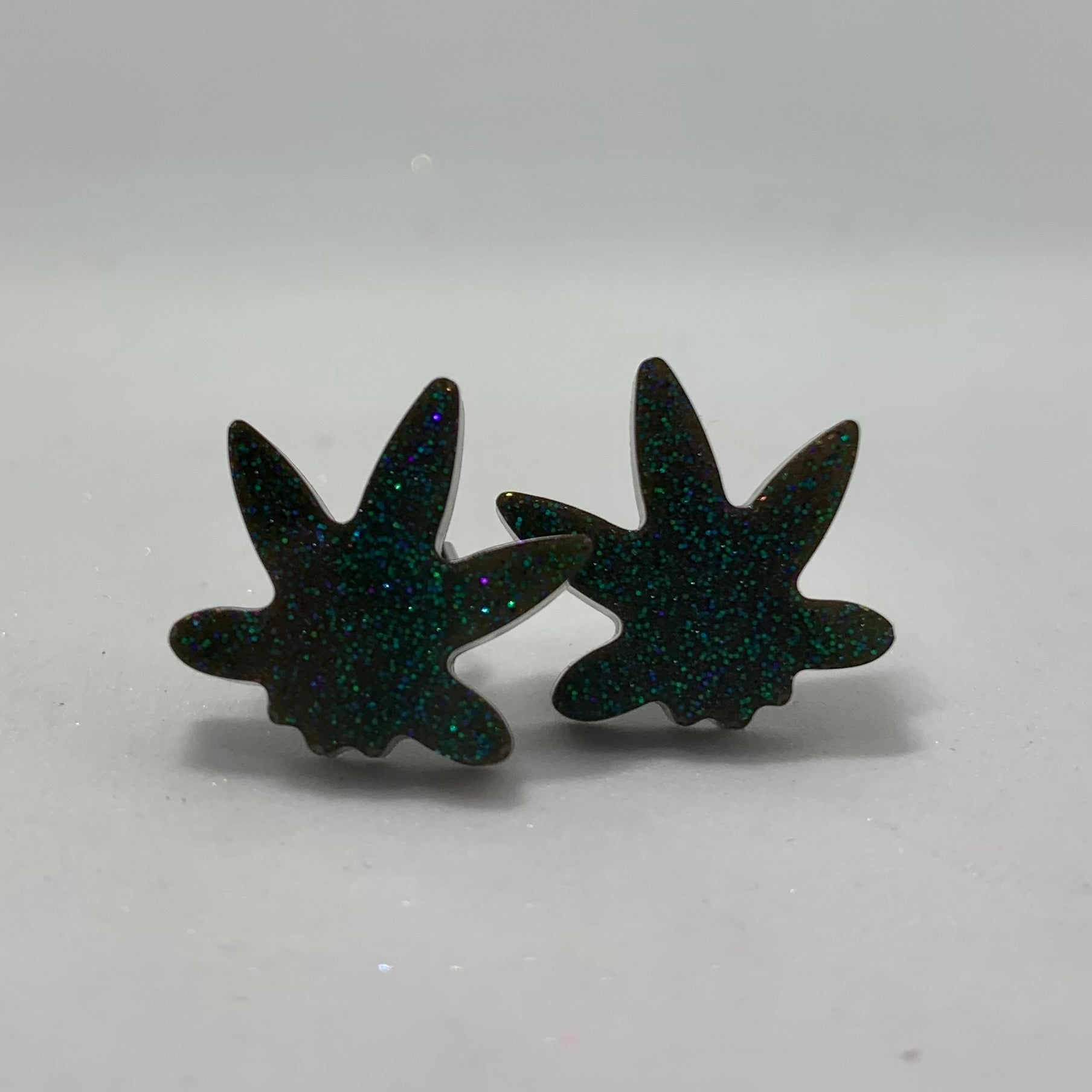 Leaf - Tiny Studs - Smidgen