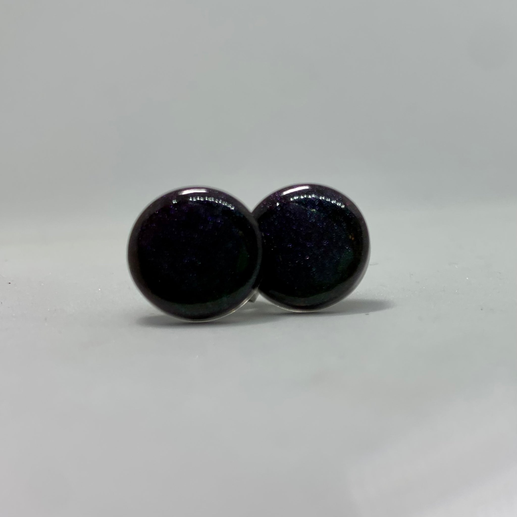 Round - Tiny Studs - Smidgen
